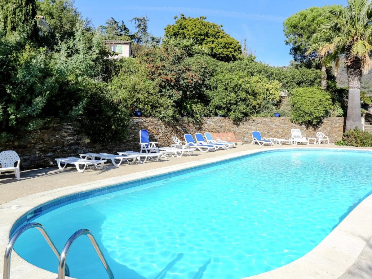 Snug Holiday Home In Bormes Les Mimosas With Pool Exteriér fotografie