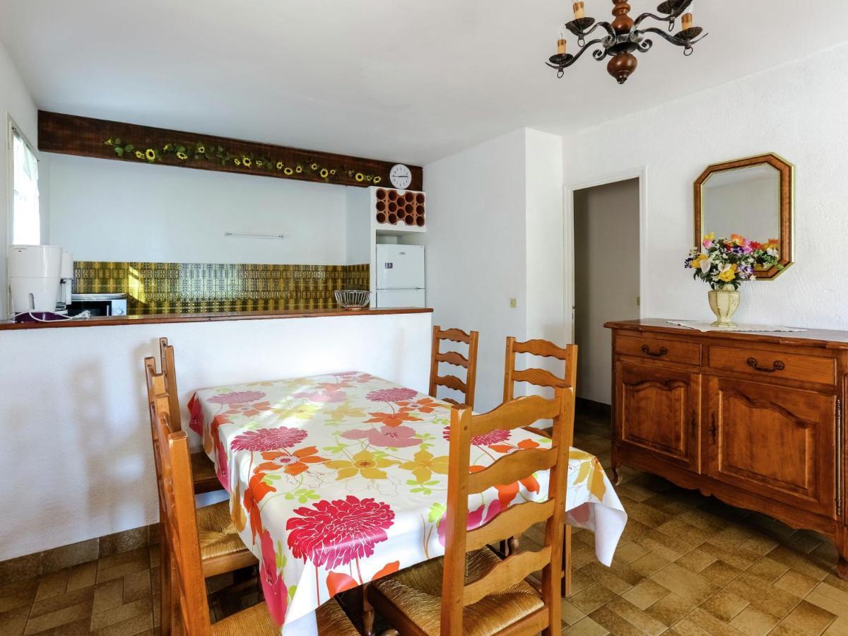 Snug Holiday Home In Bormes Les Mimosas With Pool Exteriér fotografie